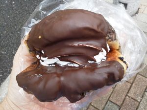 チョコの山：いそかわ/パケット