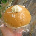 あふれるクリームパン：小麦の郷ライフ伏見深草店