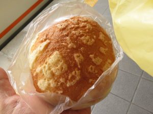 朝一メロンパン：コーンブルメ