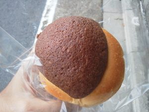 かぼちゃプリンパン：小麦の郷