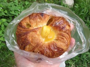 マロンクロワッサン：ミヤコベーカリー