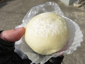ホイップクリームあんぱん：ルフラン