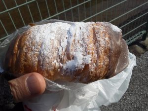 クリームホーン：あばんせ