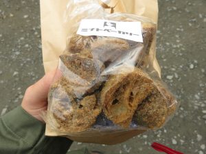 パンかりんとう：ミナトベーカリー