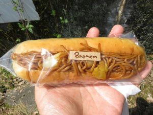 焼きそばパン：ブレーメン