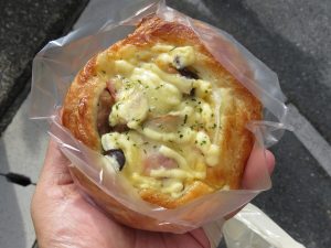 きのことベーコンのデニッシュ：プチシャンボール