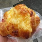 ダブルチーズとハムのクロワッサン：プチシャンボール修学院店