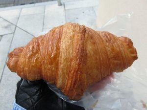 クロワッサン：リベルテ パティスリーブーランジェリー