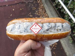 黒豆クリームサンド：テクノパン