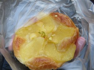 リンゴのタルト：阪急ベーカリー