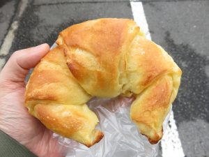 デュラム小麦のデニッシュロール：阪急ベーカリー