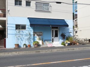 イシノウエ