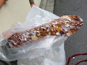 ビッグデニッシュ（メープル）：阪急ベーカリー