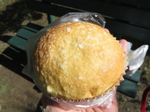 おいしいクリームパン：タローパン