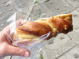 香ばしクルミのメープルスティック：小麦の郷