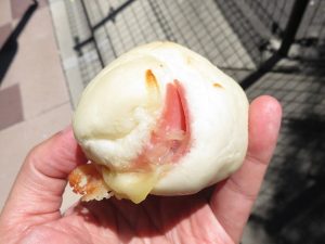 湯種ハムチーズロール：小麦の郷