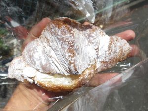 クロワッサンサンド（ホイップ）：小麦の郷