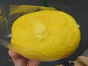 瀬戸内レモンパン：小麦の郷