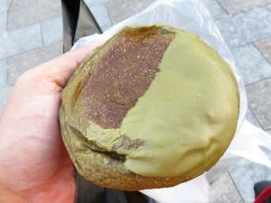 ほうじ茶のあんパン：グランディール