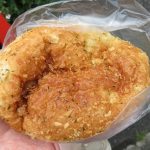 完熟トマトの焼きカレーパン：プチシャンボール修学院店