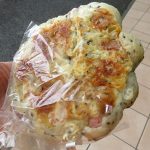 3種チーズのごまウインナー：小麦の郷ライフ伏見深草店