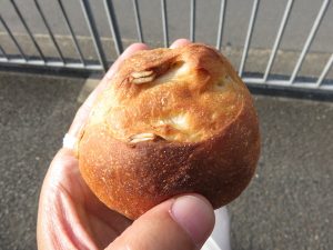 くるみパン：トコハベーカリー