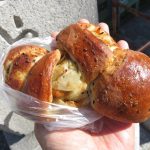 ごまとごぼうのパン：ミヤコベーカリー