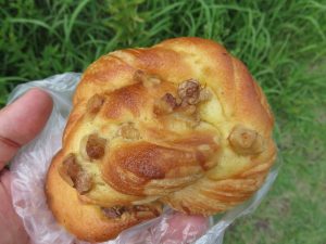 くるみデニッシュ：ベーカリー柳月堂