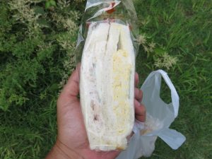 ツナとたまごのサンド：ベーカリー柳月堂