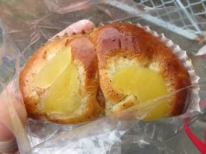 りんごと紅茶パン：小麦の郷