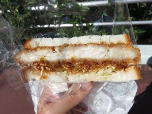 テクノカツサンド：テクノパン