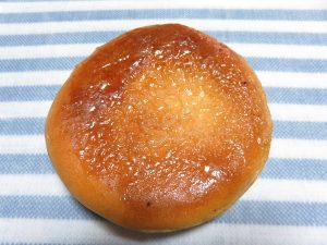 バスクチーズケーキ風パン：小麦の郷