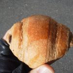 チョコクロワッサン：小麦の郷ライフ伏見深草店