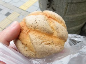 紅茶メロンパン：ニッシンベーカリー