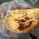 もちっとピザ（テリタマチキン）：小麦の郷ライフ伏見深草店