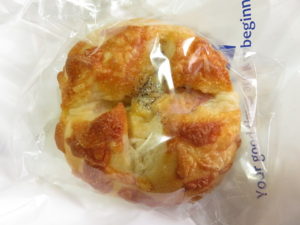 もちもちベーコンチーズポテト：志津屋