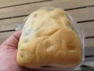 うぐいす豆：ニッタベーカリー