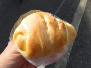 塩バターパン：アミール