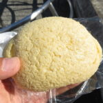塩バターメロンパン：デュースミックスベーカリーTEN3TEN