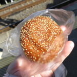 ごまあんドーナツ：中路ベーカリー