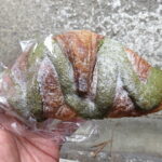 抹茶クロワッサンダマンド~バニラクリーム~：志津屋JR二条駅店
