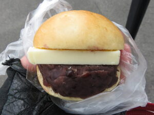 つぶあんバターサンド：ライオンベーカリー