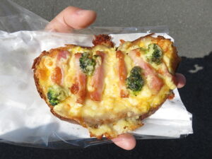 タマゴサラダと厚切りベーコンのタルティーヌ：マリーフランス