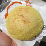 笑顔のメロンパン：小麦の郷ライフ伏見深草店