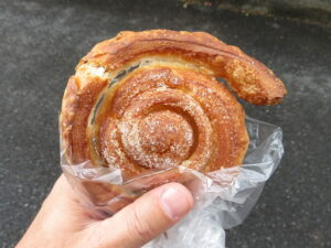 シュガーバターデニッシュ：coto bakery