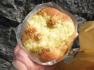 ゆず胡椒とゴーダチーズ：井上製パン