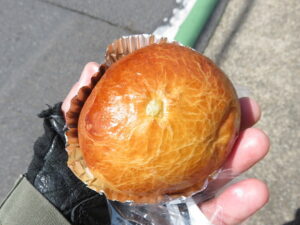 りんごジャムパン：あっちっち