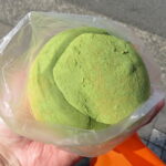 濃厚抹茶チョコパン：ライオンベーカリー