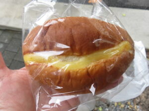 瀬戸内レモンクリームパン：ササキパン本店