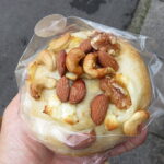 クルミとハチミツとクリームチーズ：BULL BREAD